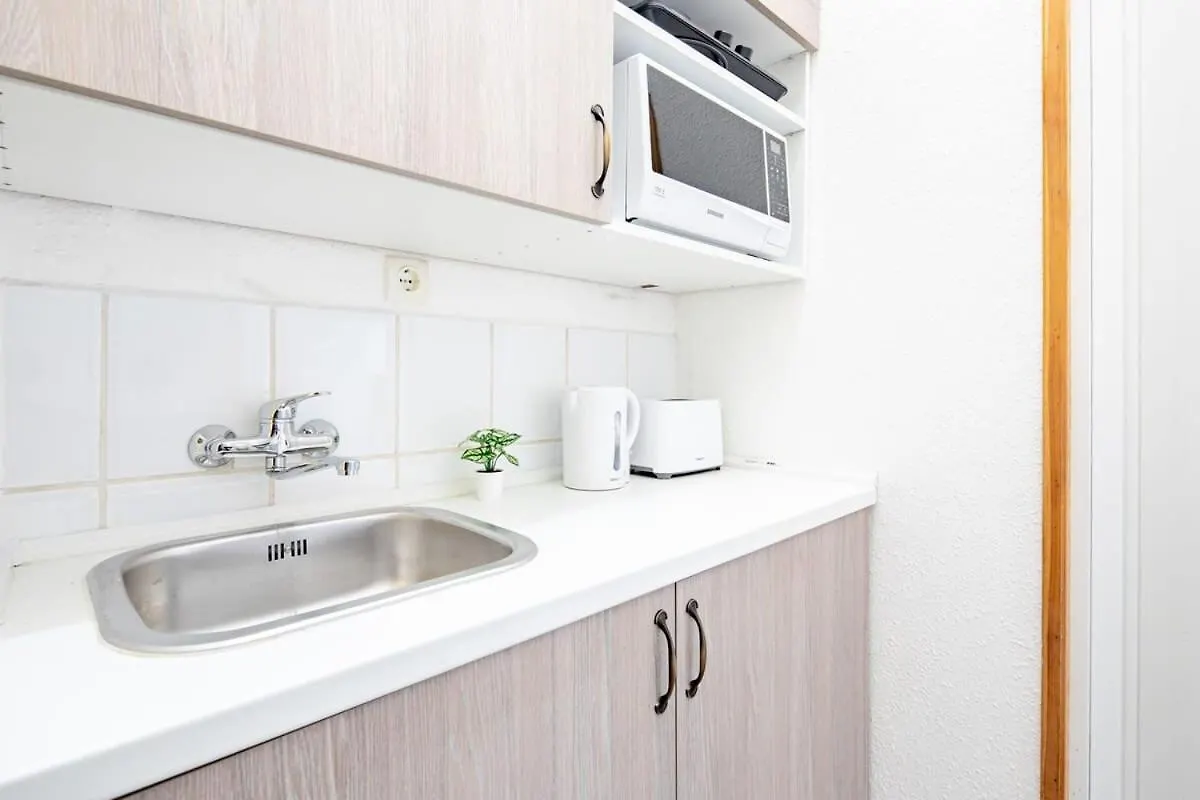 Cute Central Studio For Couples Budapest Apartment