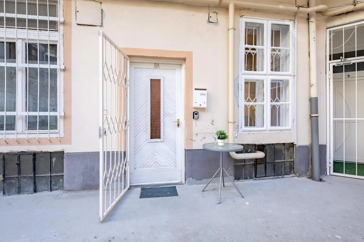 Cute Central Studio For Couples Budapesta Apartament